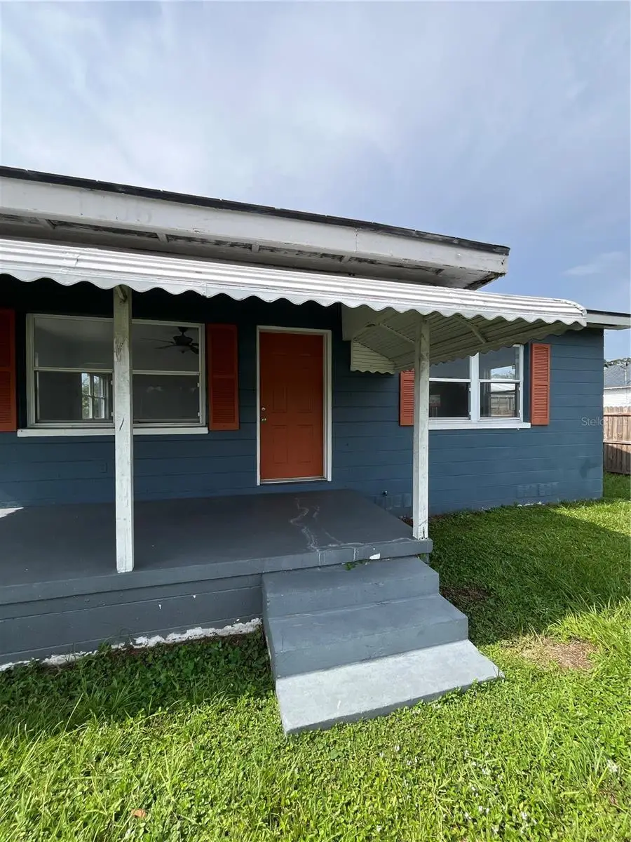 1206 E Canal Street, Mulberry, FL 33860 - #2