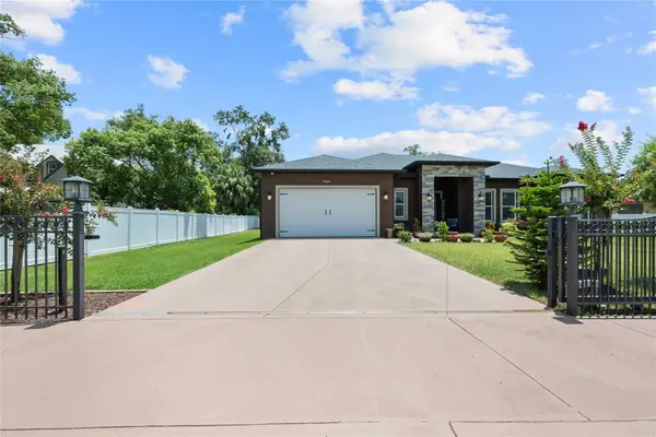 17601 Hanna Road, LUTZ, FL 33549