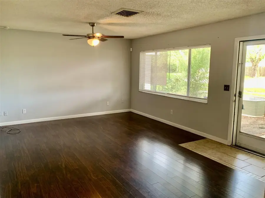 5050 29th Avenue N, Saint Petersburg, FL 33710 - #3
