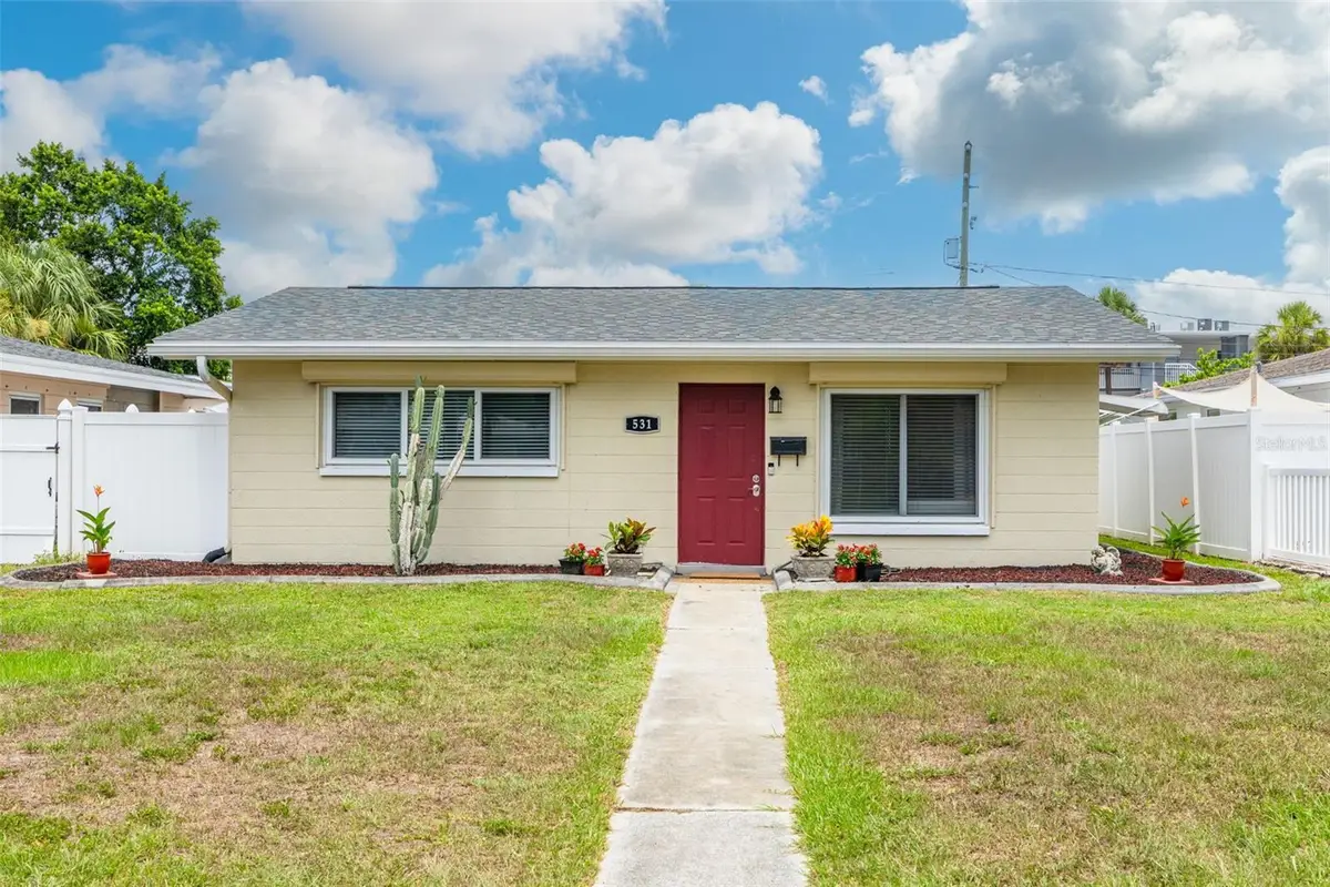 531 75th Avenue N, Saint Petersburg, FL 33702 - #1