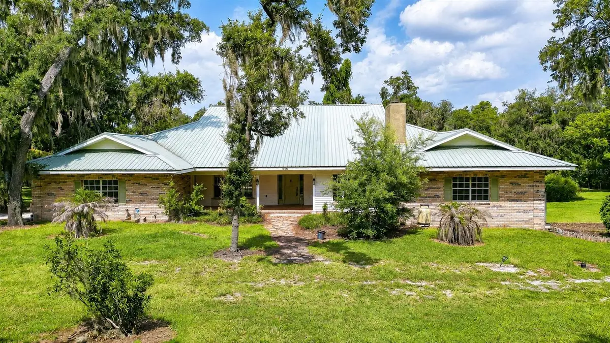 914 S Miller Road, Valrico, FL 33594 - #1