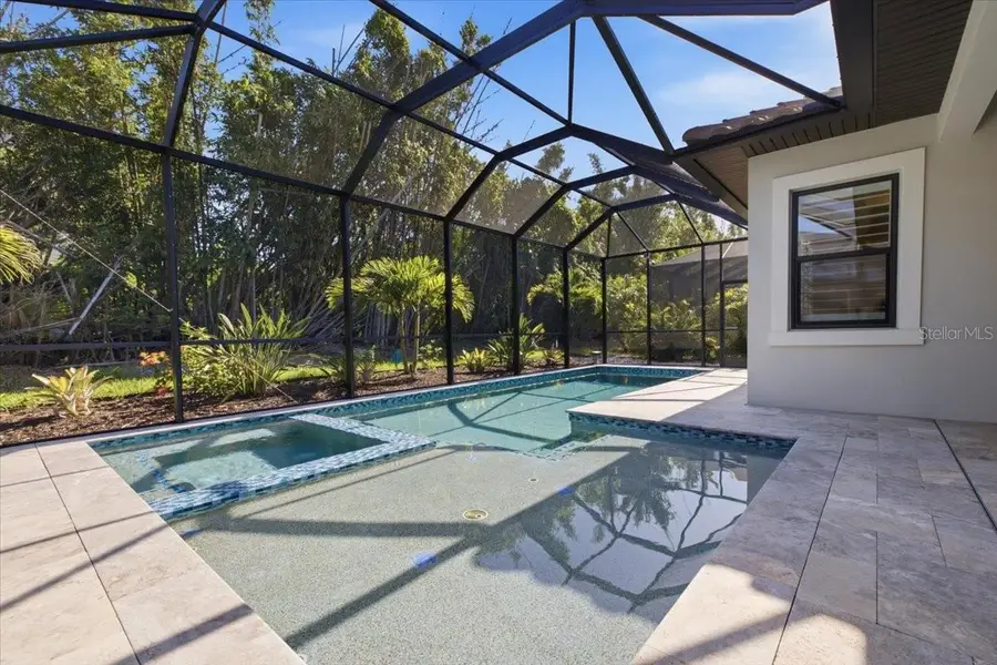 2110 E 6th Street W, Palmetto, FL 34221 - #2