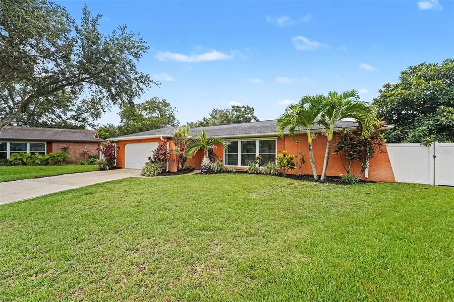 2675 Red Oak Ct, Clearwater, FL 33761 - #2