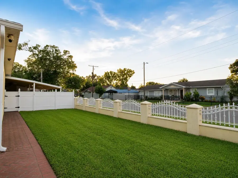 6922 N Hale Avenue, Tampa, FL 33614 - #2
