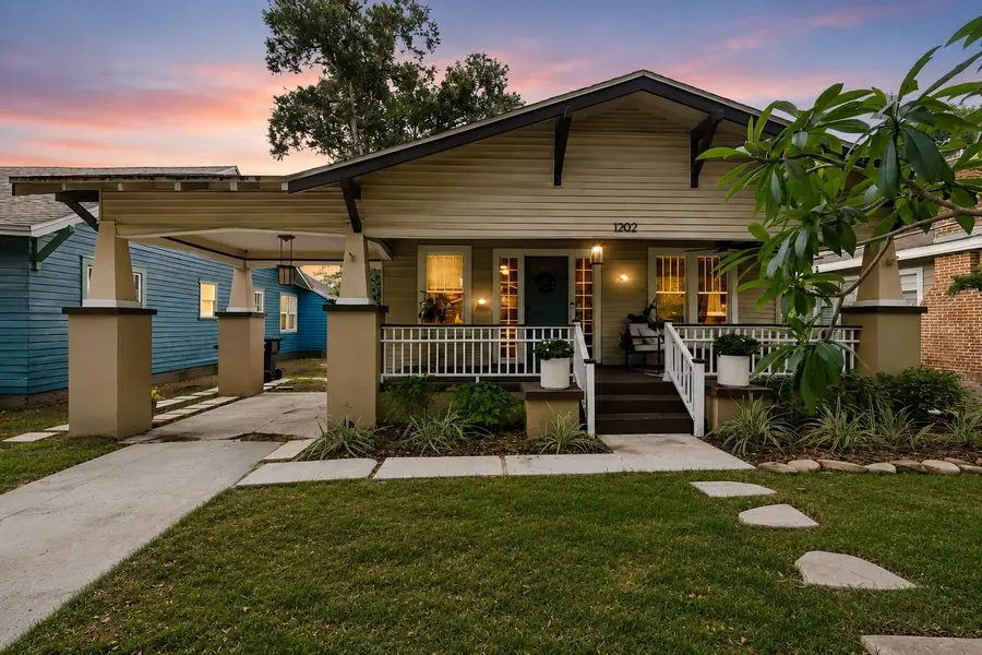 1202 E Powhatan Avenue, Tampa, FL 33604 - #2
