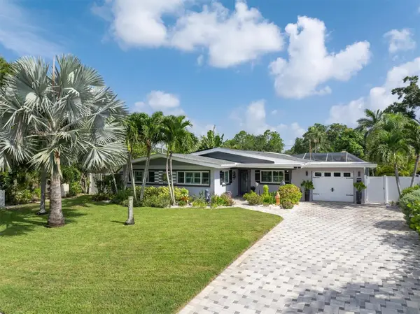 37 Southwind Drive, BELLEAIR BLUFFS, FL 33770