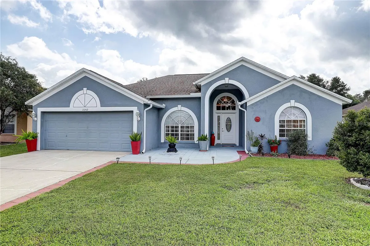 2242 Towering Oaks Circle, Seffner, FL 33584 - #1