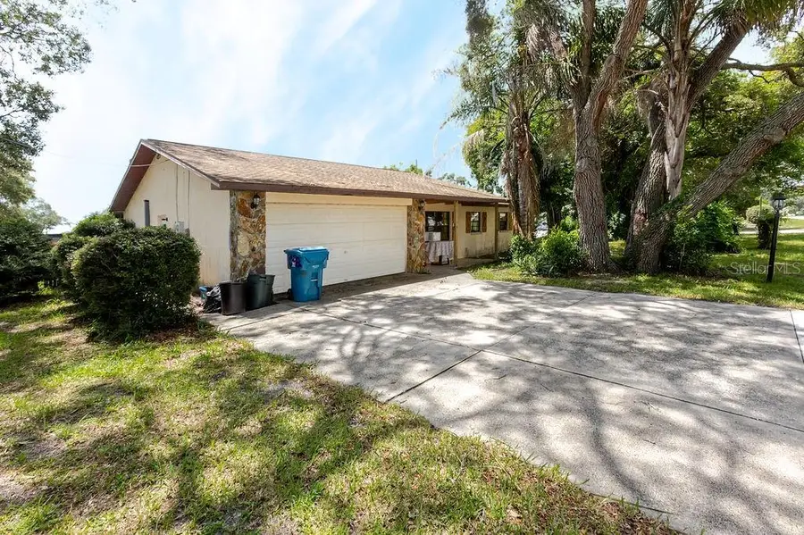 1042 Tryon Circle, Spring Hill, FL 34606 - #3