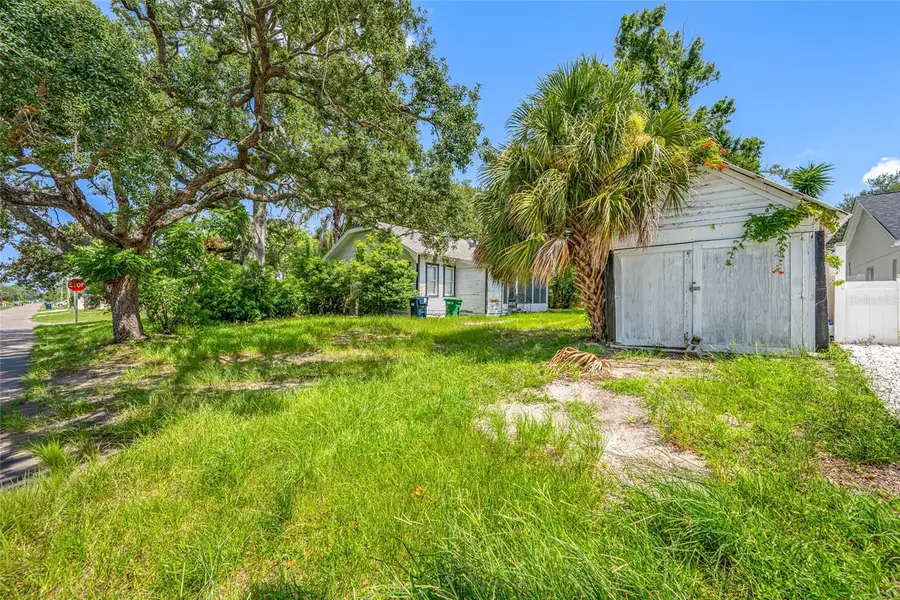 2208 N Lincoln Avenue, Tampa, FL 33607 - #3