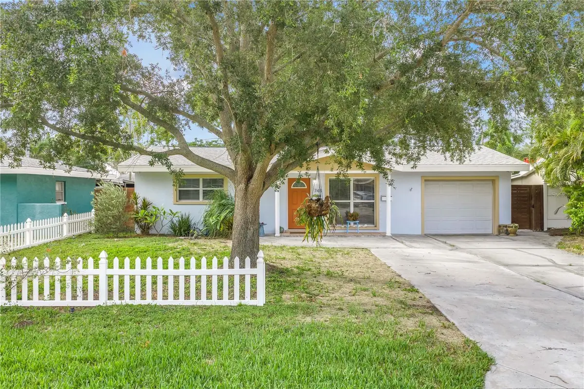 743 41st Avenue Ne, Saint Petersburg, FL 33703 - #1