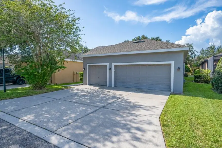 16013 Loneoak View Drive, Lithia, FL 33547 - #2