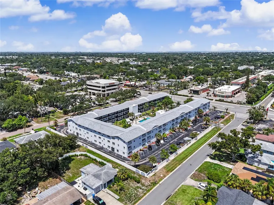4050 4th Street N #112, Saint Petersburg, FL 33703 - #3