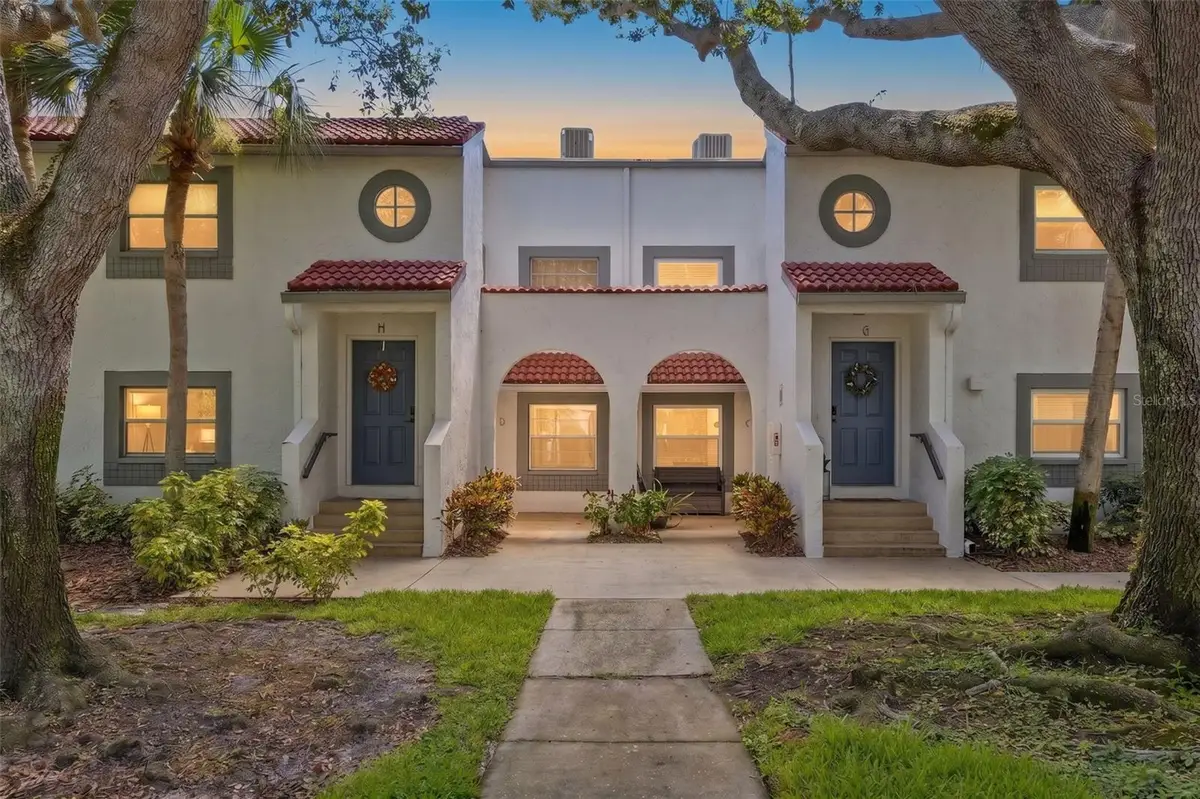 500 Santa Cruz Place Ne #F, Saint Petersburg, FL 33703 - #1