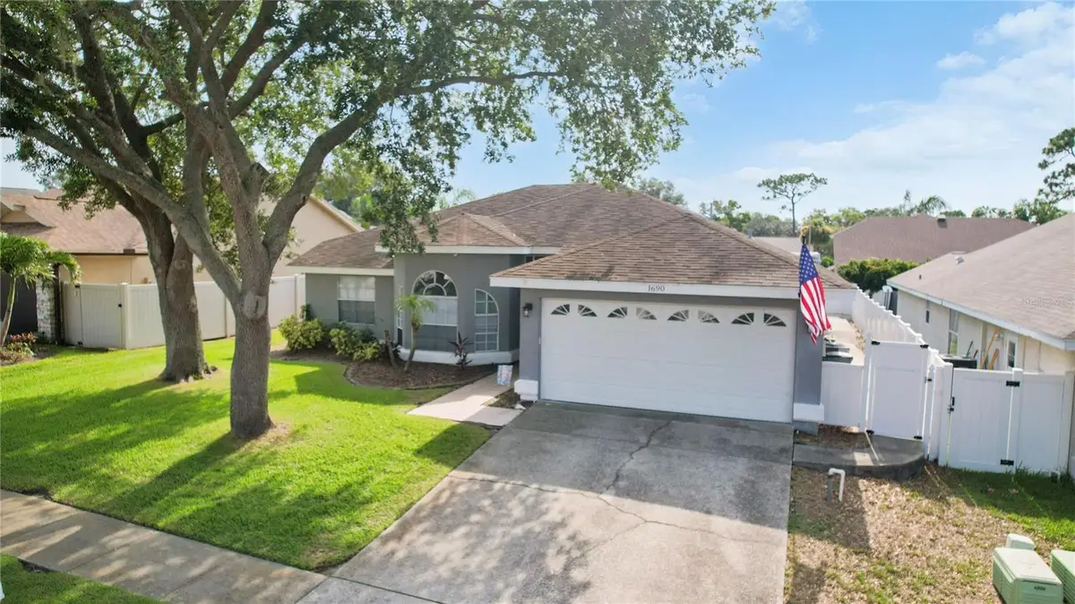 1690 Winners Circle, Tarpon Springs, FL 34689 - #1