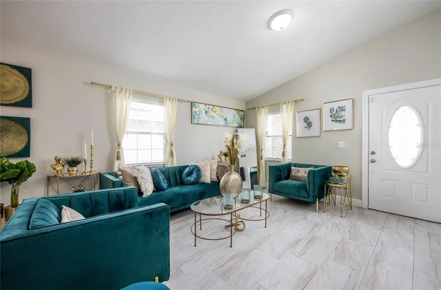 811 Hoffman Boulevard, Tampa, FL 33612 - #3