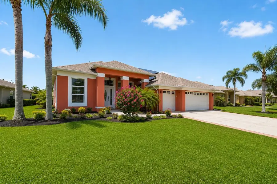 5805 Wedgefield Drive, Zephyrhills, FL 33541 - #3