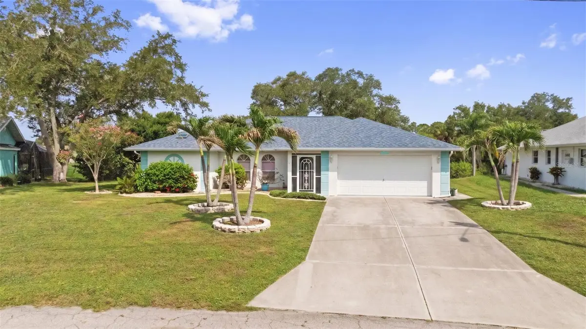 3923 Pinstar Ter, North Port, FL 34287 - #1