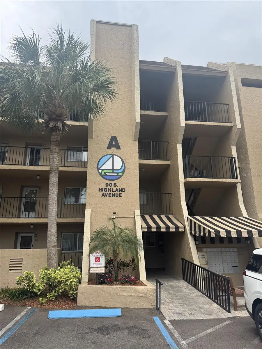 90 S Highland Avenue #202, Tarpon Springs, FL 34689 - #1