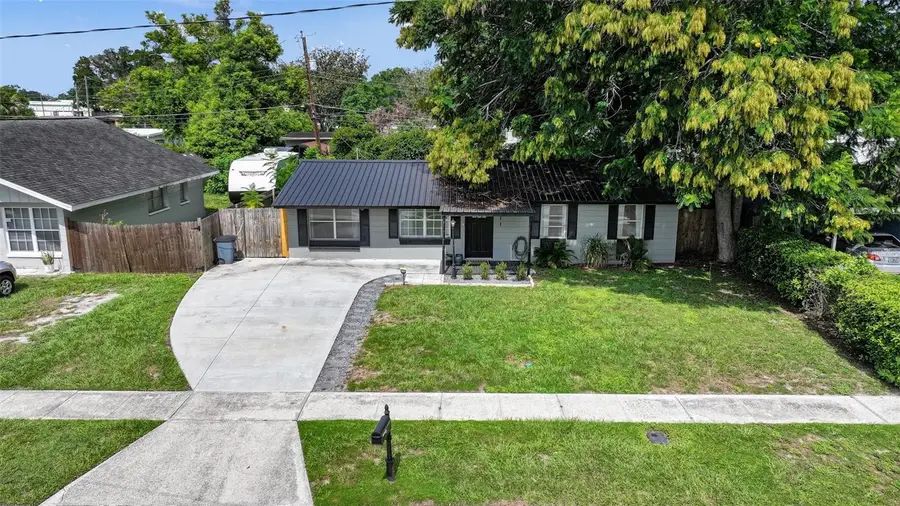 1611 Smithfield Circle W, Lakeland, FL 33801 - #2