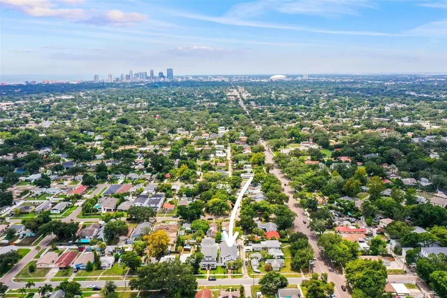 876 44th Avenue N, Saint Petersburg, FL 33703 - #3
