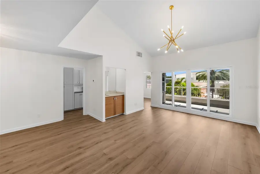 1647 W Snow Circle #204, Tampa, FL 33606 - #3