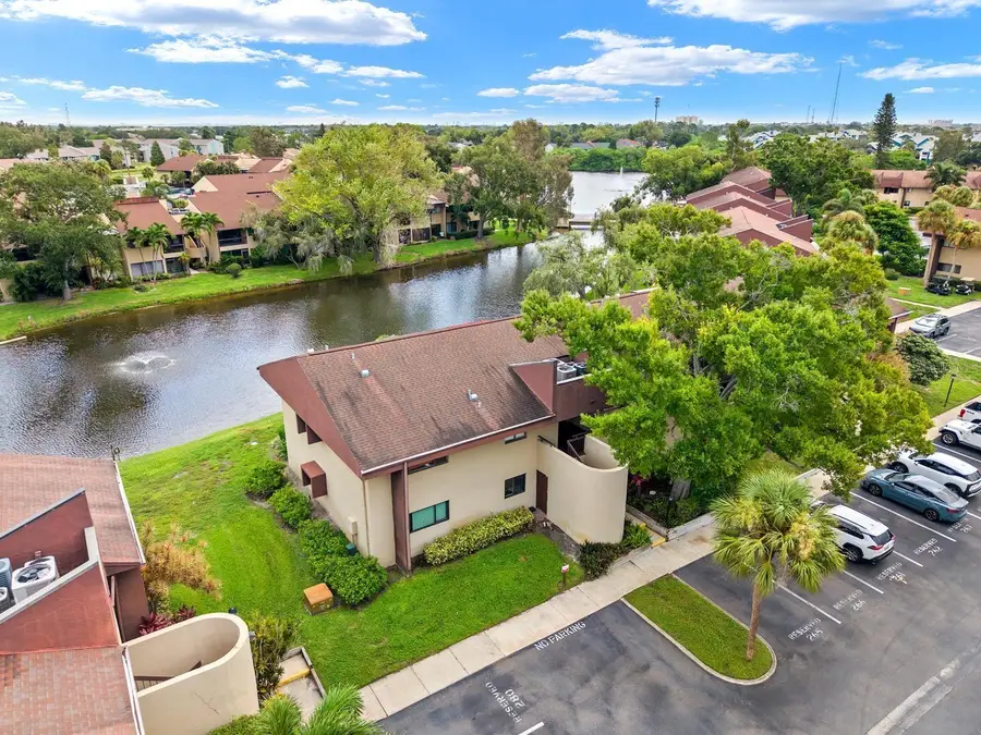 875 S Village Drive N #101, Saint Petersburg, FL 33716 - #3