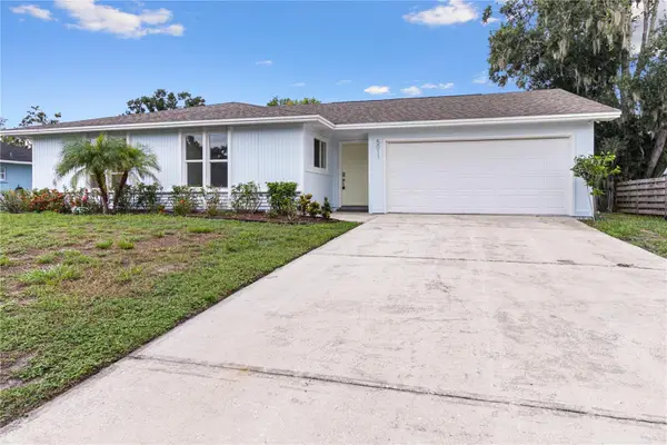 5011 Leon Drive, PALMETTO, FL 34221