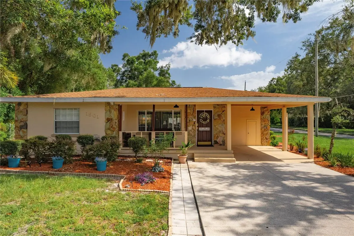 1901 E Paris Street, Tampa, FL 33610 - #1