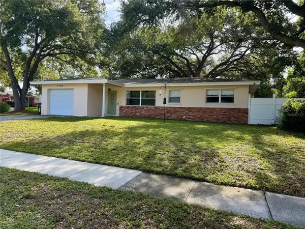 1709 Eaton Drive Ne, CLEARWATER, FL 33756
