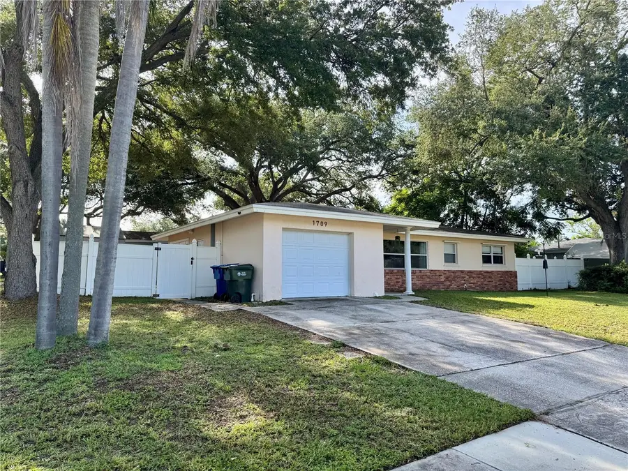 1709 Eaton Drive Ne, Clearwater, FL 33756 - #2