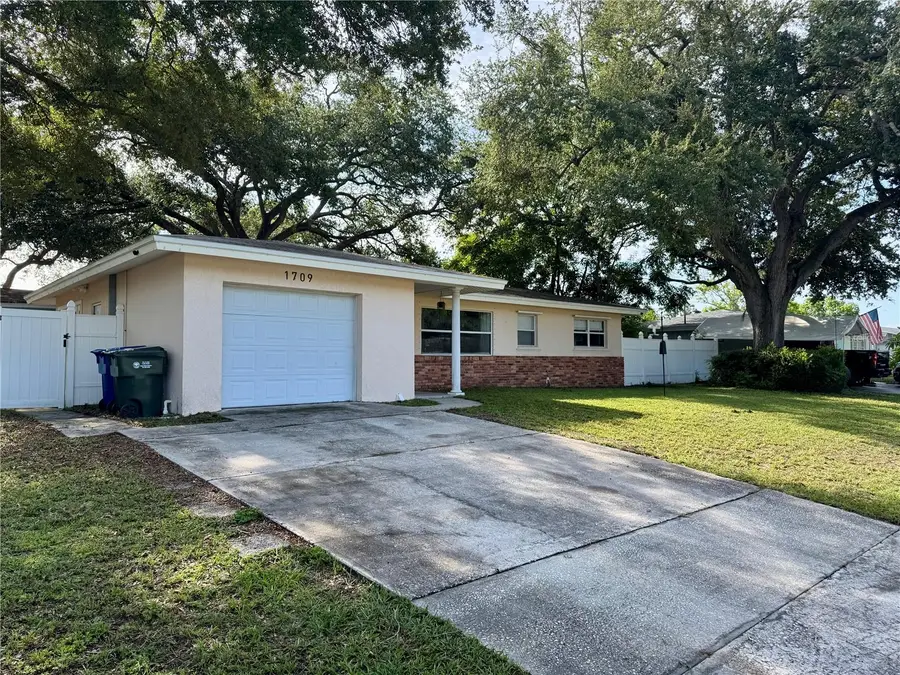 1709 Eaton Drive Ne, Clearwater, FL 33756 - #3