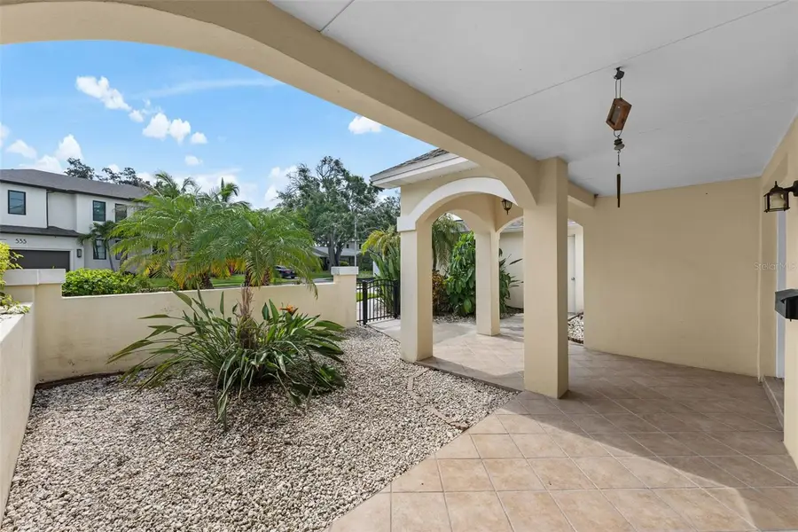 528 Lucerne Avenue, Tampa, FL 33606 - #2