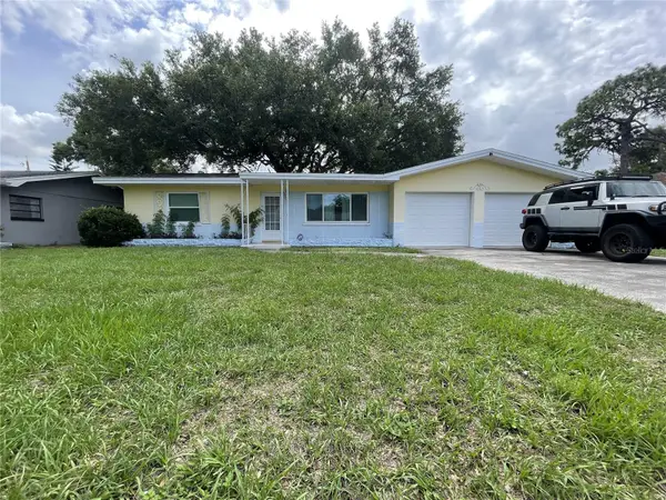 635 Deville Drive E, LARGO, FL 33771