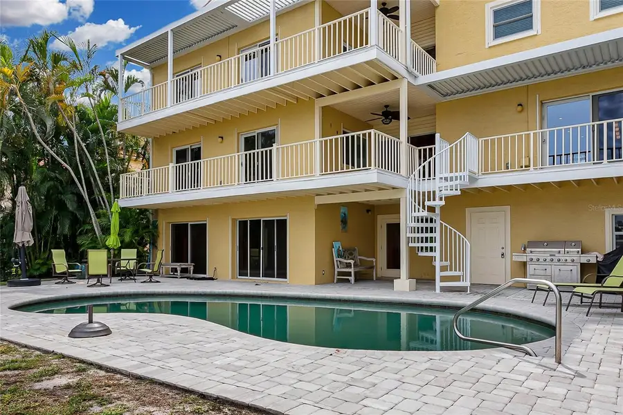 614 Norton Street, Longboat Key, FL 34228 - #3
