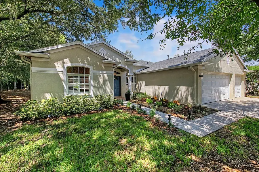 9402 Hunters Pond Drive, Tampa, FL 33647 - #2