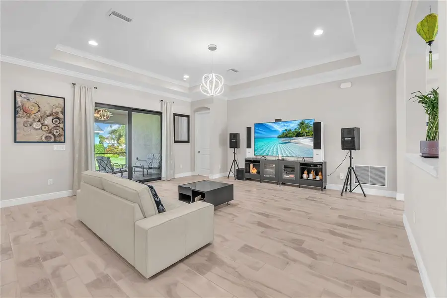 814 Tirano Way, Sun City Center, FL 33573 - #3