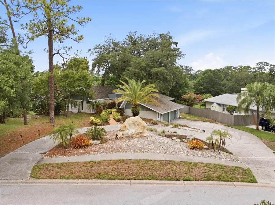 2860 Briarwood Lane, Palm Harbor, FL 34683 - #2
