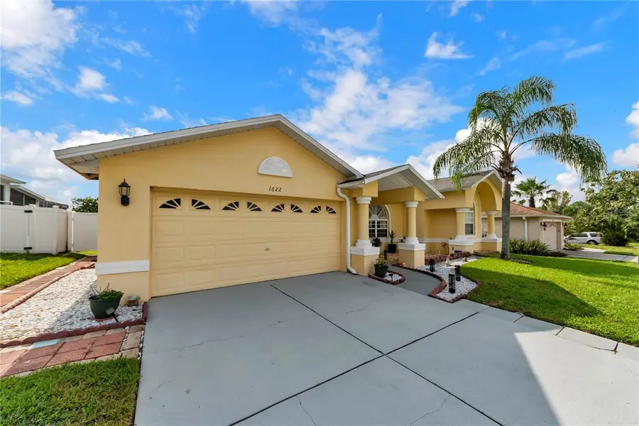 1622 Crazy Horse Dr, Lutz, FL 33548 - #2