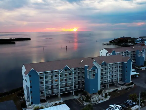 4620 Bay Boulevard #1112, PORT RICHEY, FL 34668