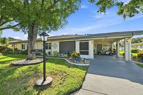 2005 Heathfield Circle #241, SUN CITY CENTER, FL 33573