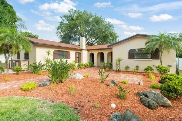 806 Sparrow Avenue, PALM HARBOR, FL 34683