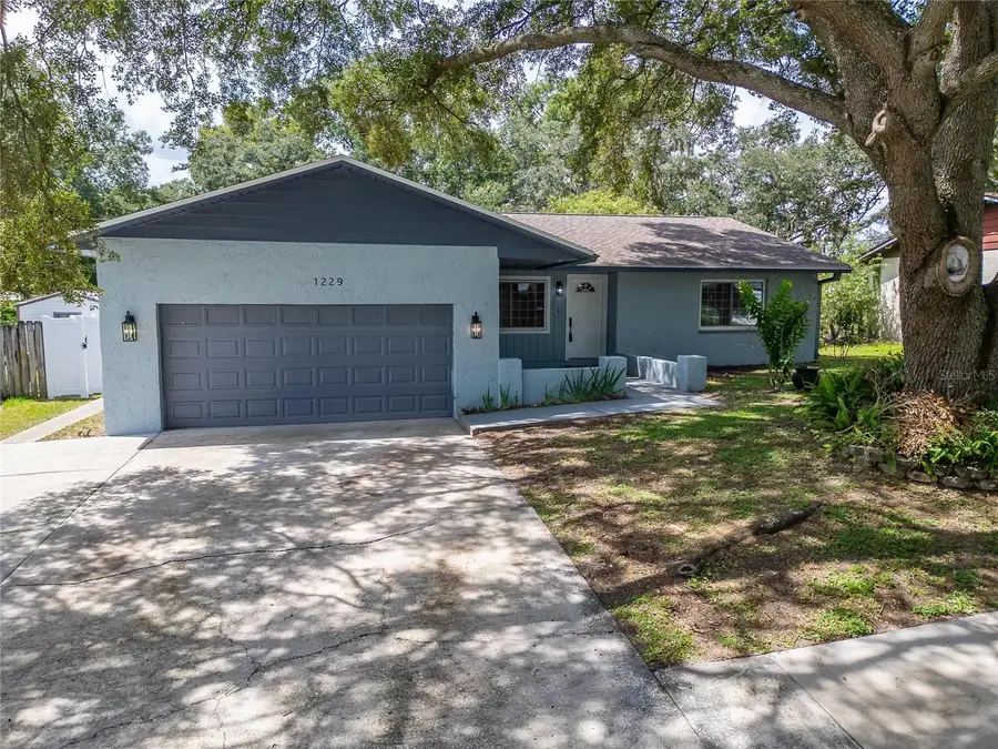 1229 Oak Valley Drive, Seffner, FL 33584 - #2