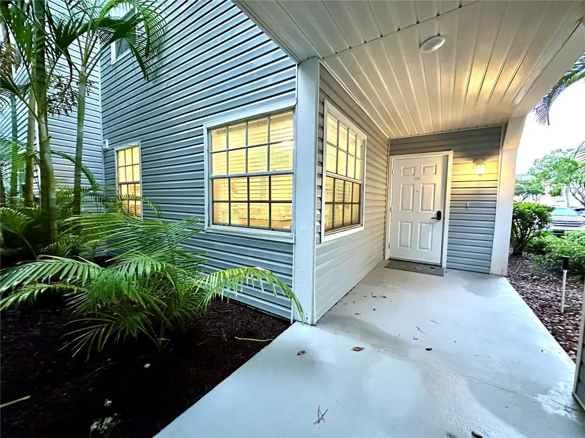 6825 Stones Throw Circle N #1107, Saint Petersburg, FL 33710 - #1