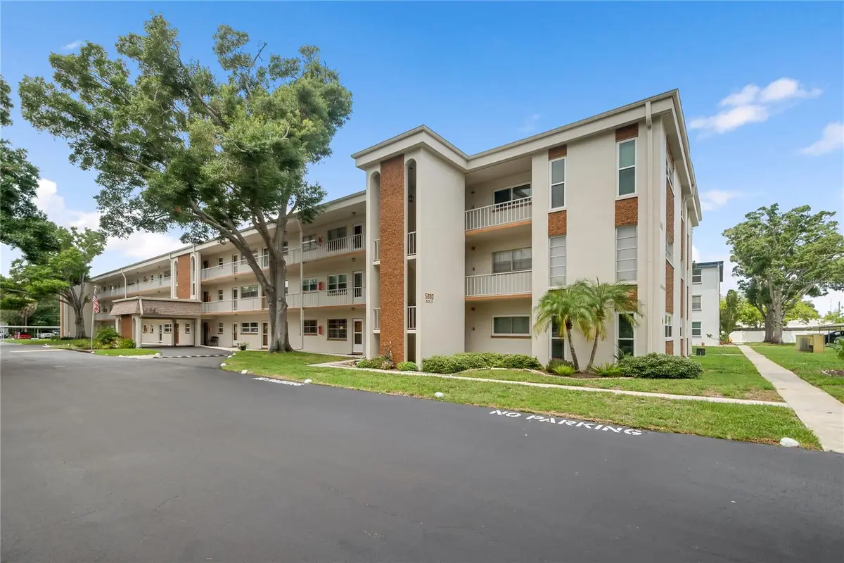 5880 38th Avenue N #109, Saint Petersburg, FL 33710 - #1