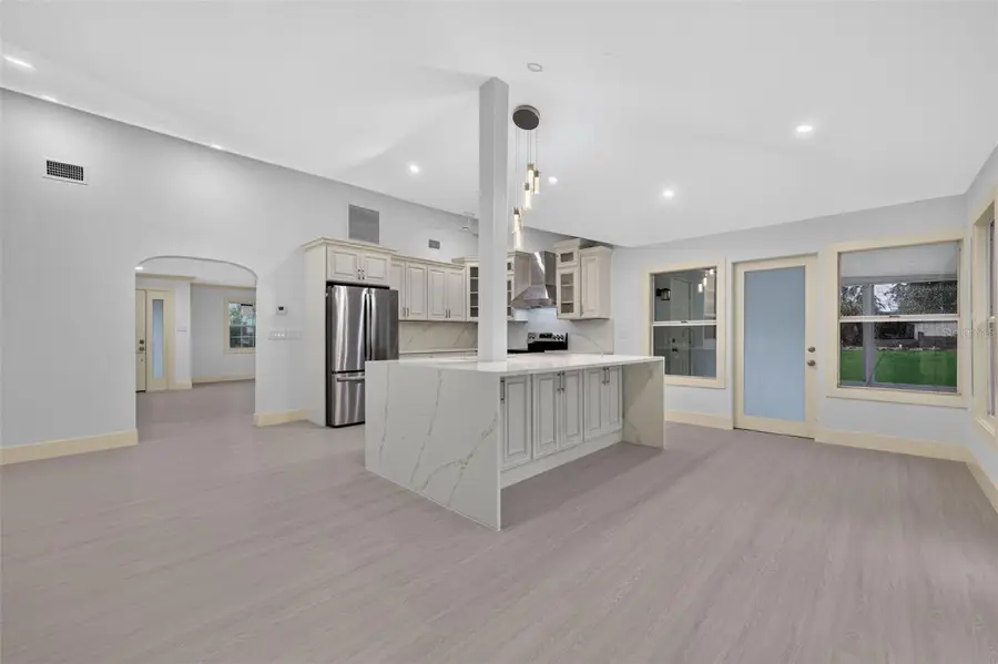 870 Narcissus Avenue, Clearwater Beach, FL 33767 - #3