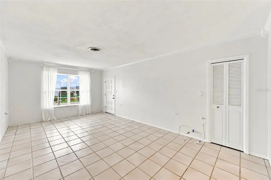 1342 Snell Isle Boulevard Ne #4, Saint Petersburg, FL 33704 - #3