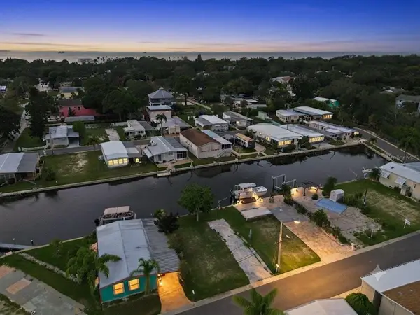 102 Schooner Drive #102, PALM HARBOR, FL 34683