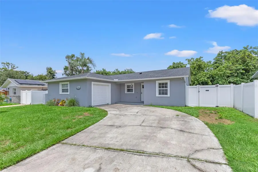 560 Robin Hill Circle, Brandon, FL 33510 - #2