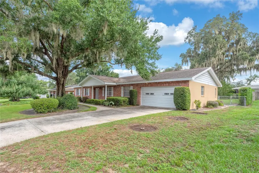 110 Ashbrook Drive, Brandon, FL 33511 - #2