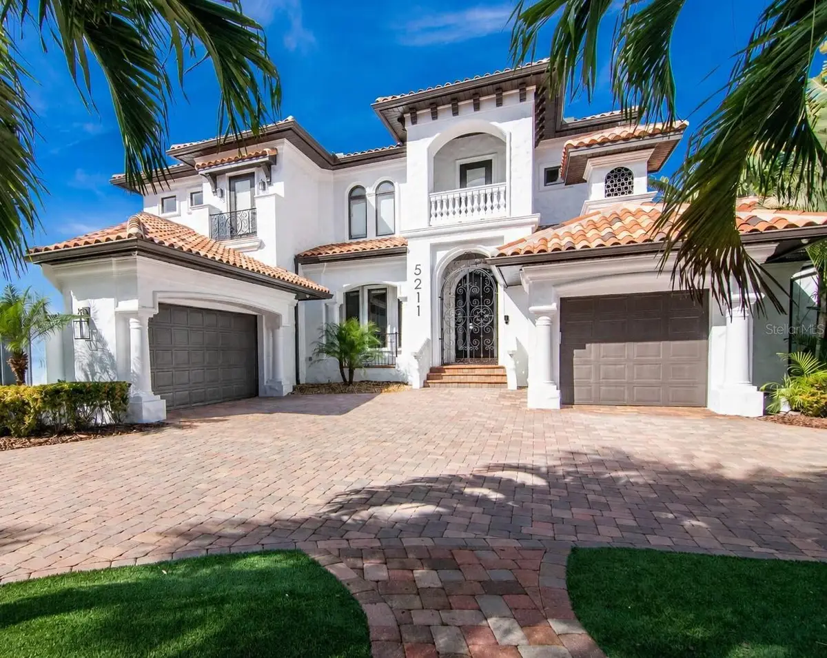 5211 W Neptune Way, Tampa, FL 33609 - #1
